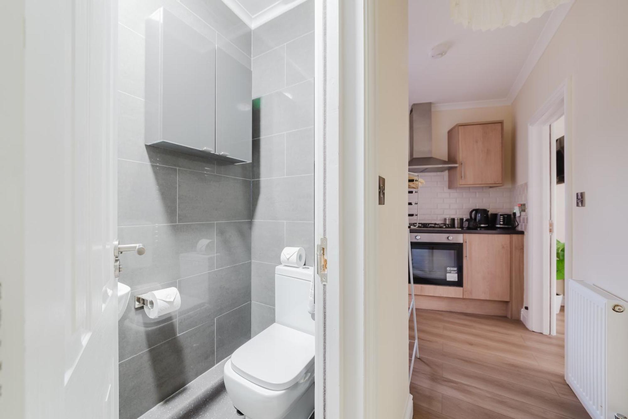Modern Cosy Corner Flat 3 Bed And Loft Sleep 7 People Apartment London Exterior photo