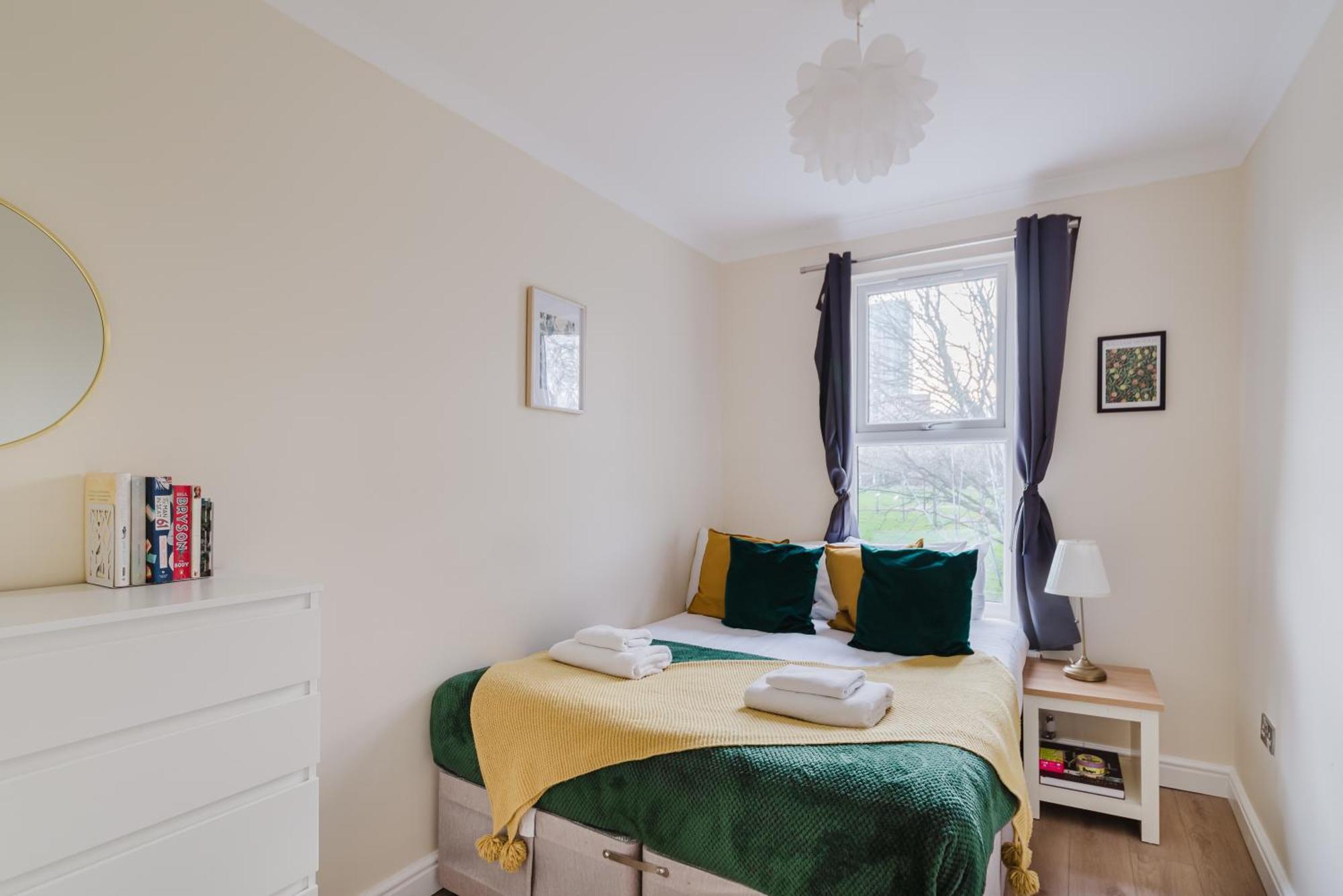 Modern Cosy Corner Flat 3 Bed And Loft Sleep 7 People Apartment London Exterior photo