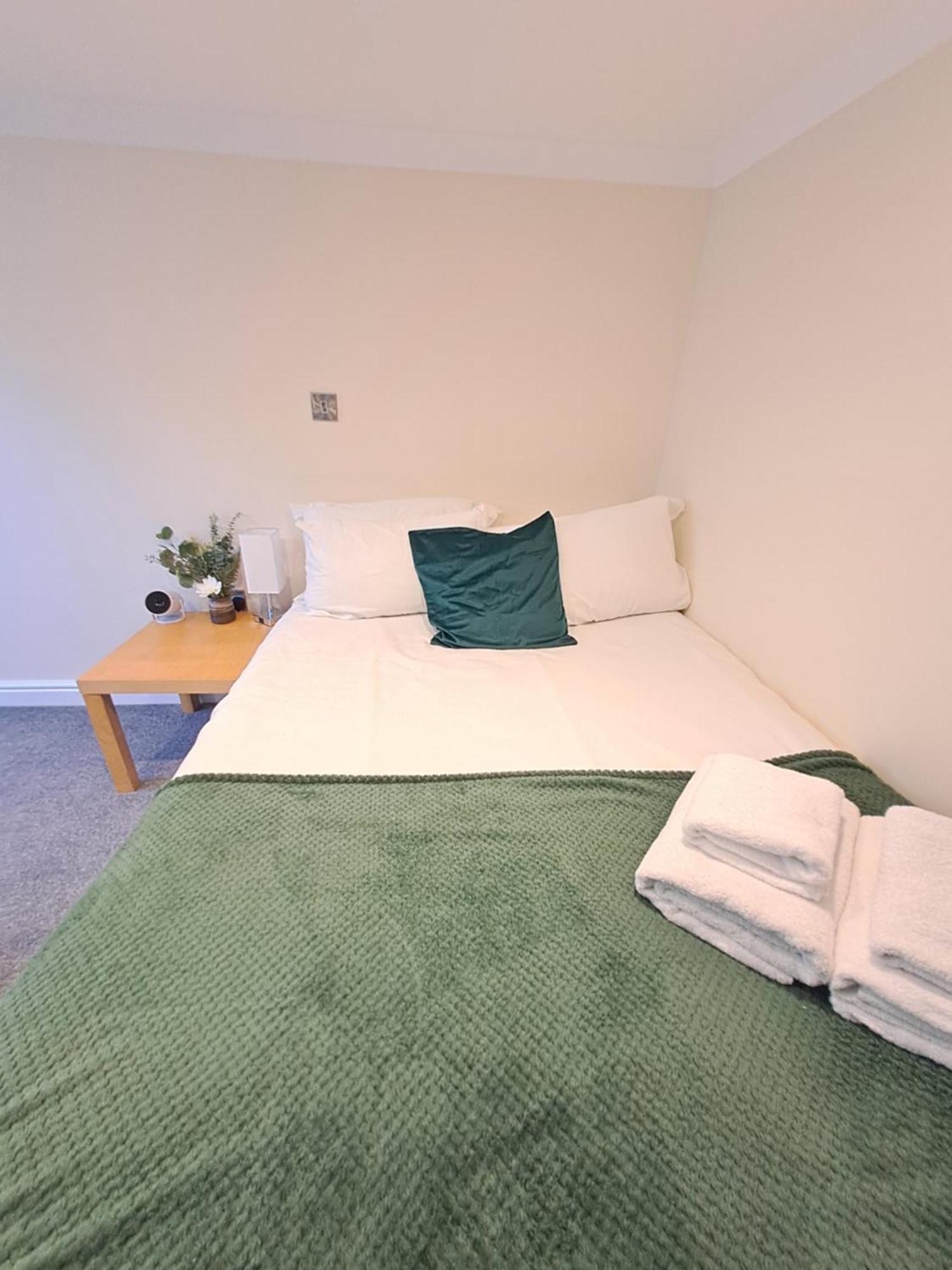 Modern Cosy Corner Flat 3 Bed And Loft Sleep 7 People Apartment London Exterior photo